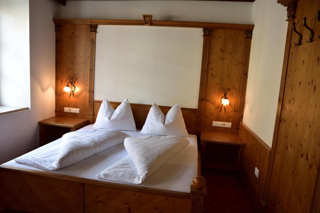 Hotel Krone Brunico Bagian luar foto