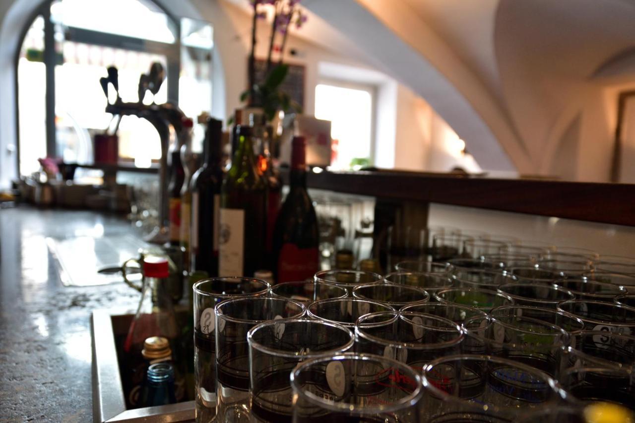 Hotel Krone Brunico Bagian luar foto